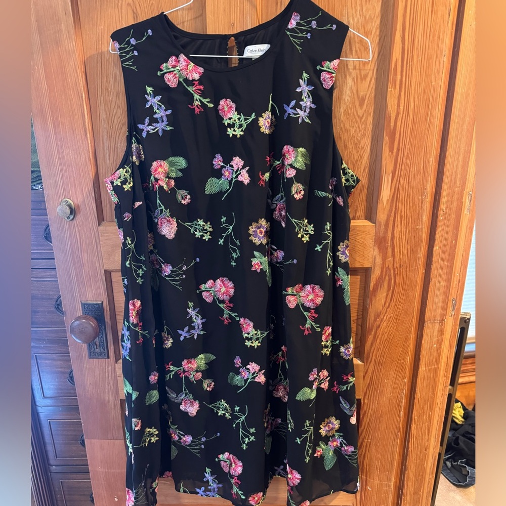 Calvin Klein Black Floral Swing Dress